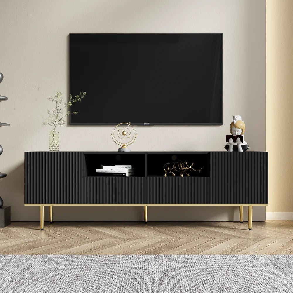 Meuble TV Nero – Noir et doré, 165 cm – dans un salon